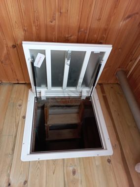 Floor hatch Invisible Budget