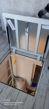 Floor hatch Invisible Budget