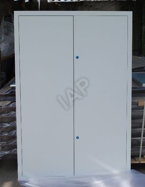 لوحة الوصول reinforced 2mm with lock 2 doors 1700*600